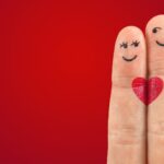 two fingers and heart